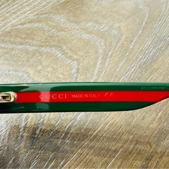 Gucci reading glasses. Lens has script. - Picture 2 of 7